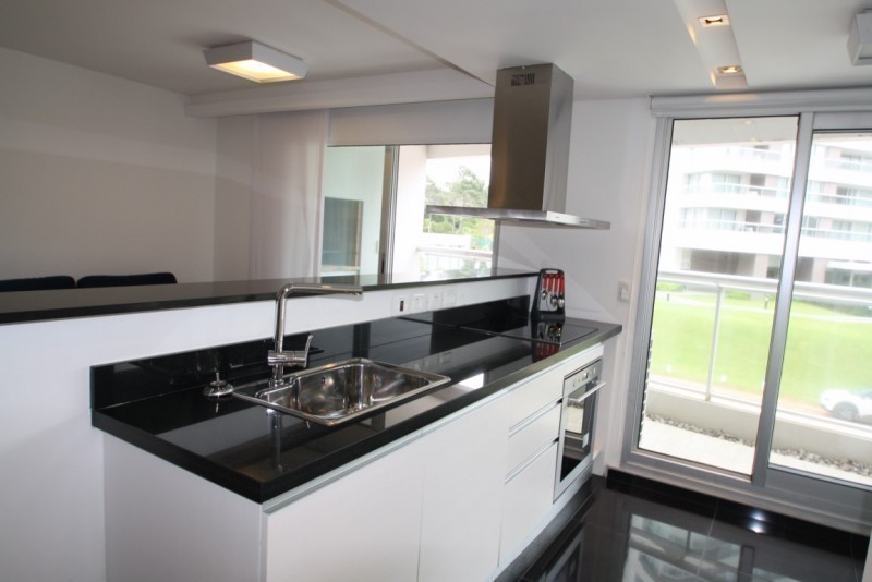 Departamento en alquiler en  Playa Brava!!!